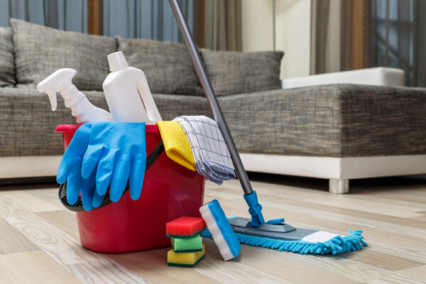 تنظيف منازل بالساعة